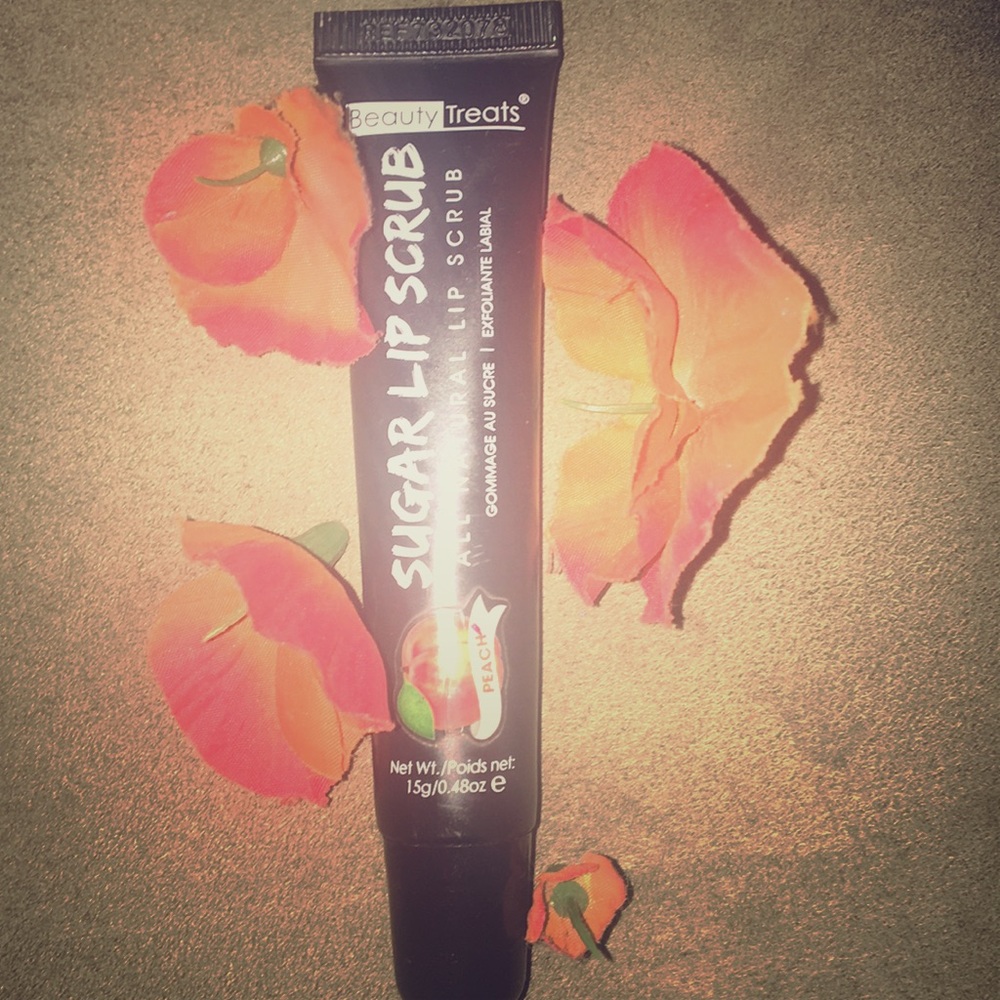 Sugar lip scrub